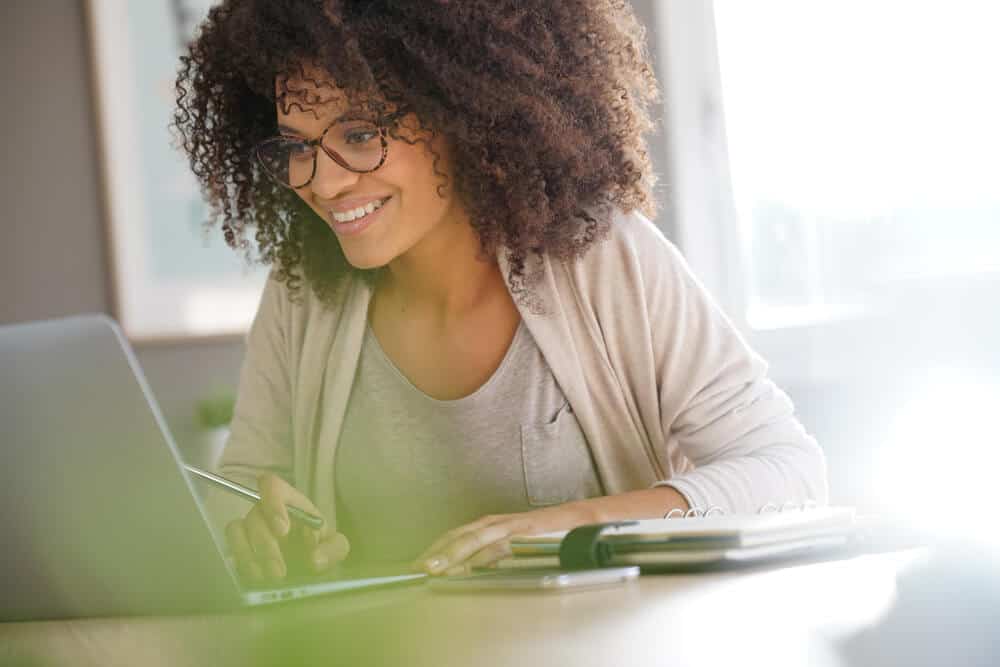 african america woman on laptop